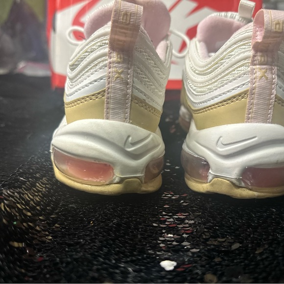 Nike Air Max - Picture 6 of 7